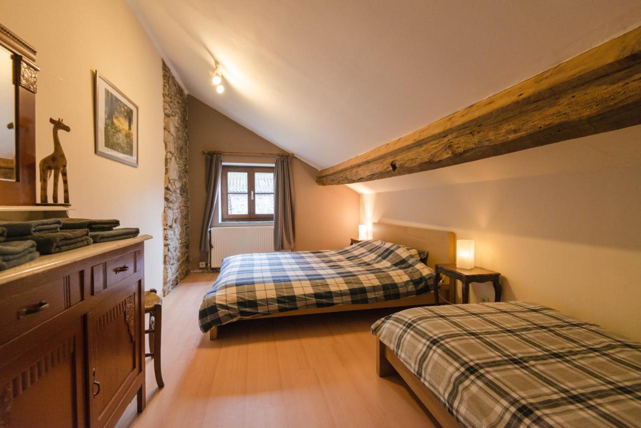 B&B Les Trois Voisins Bourseigne-Vieille Zewnętrze zdjęcie