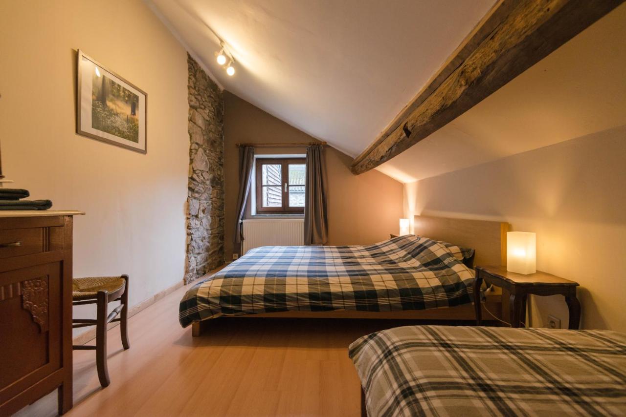 B&B Les Trois Voisins Bourseigne-Vieille Zewnętrze zdjęcie
