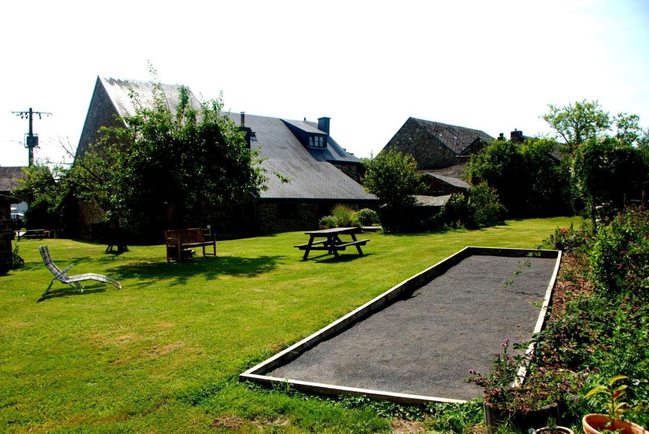 B&B Les Trois Voisins Bourseigne-Vieille Zewnętrze zdjęcie