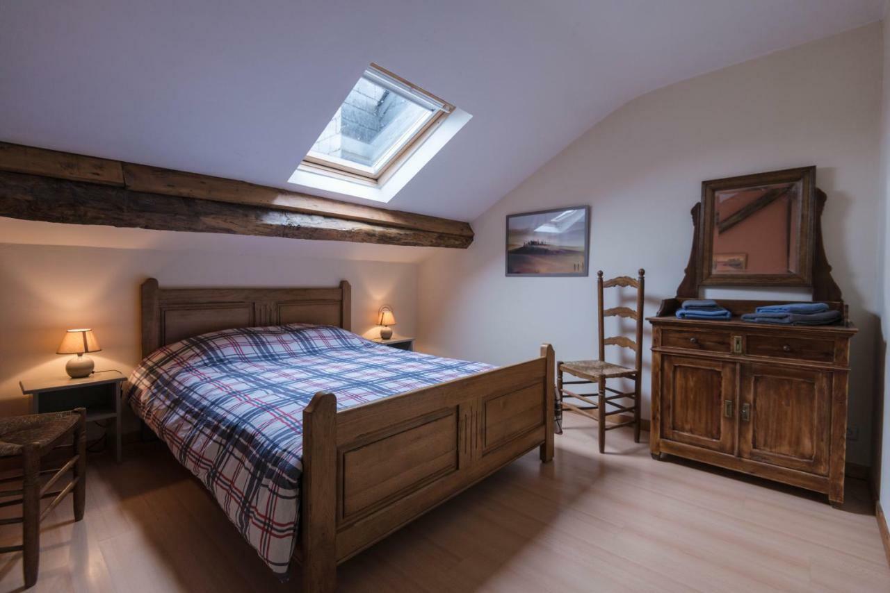 B&B Les Trois Voisins Bourseigne-Vieille Zewnętrze zdjęcie